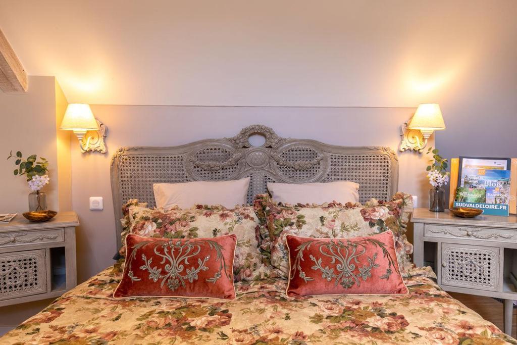 Le Clos Des Roses Chambres Et Tables D Hotes Meusnes Exteriör bild